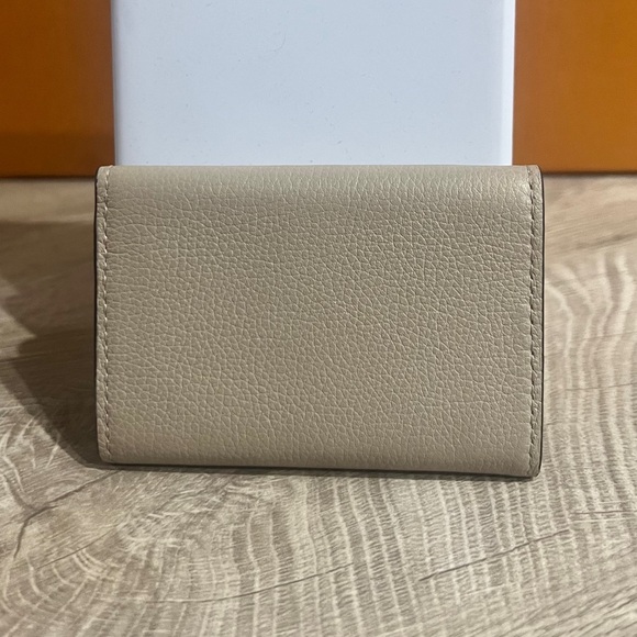 Louis Vuitton Portefeuille Trifold, LIKE NEW, Microchipped w/ COA - Picture 7 of 16